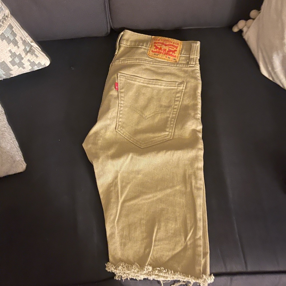 COPY - Levi khaki jorts